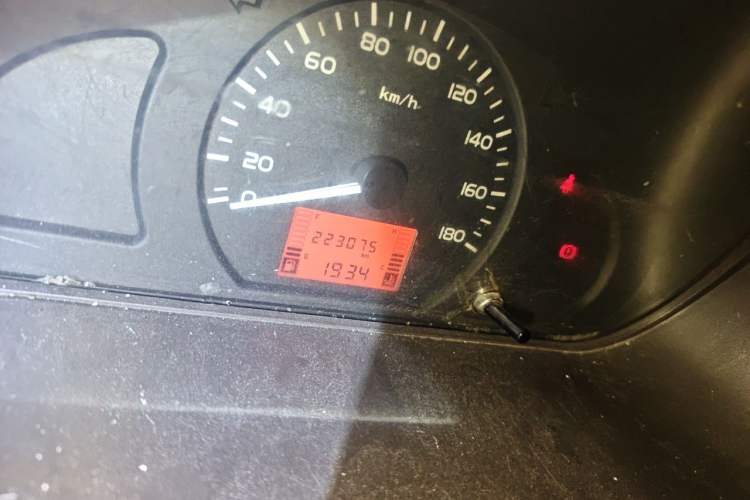 Used Wuling Rongguang 2020 1.5L Extended Basic Version China VI Standard L3C Odometer Close Up