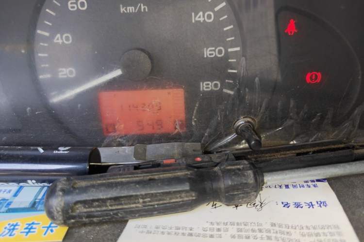 Used Wuling Rongguang 2020 1.5L Extended Basic Version China VI Standard L3C Odometer Close Up