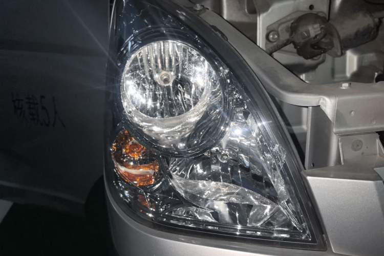 Used Wuling Rongguang 2020 1.2L S Base Model China VI Right Front Headlight