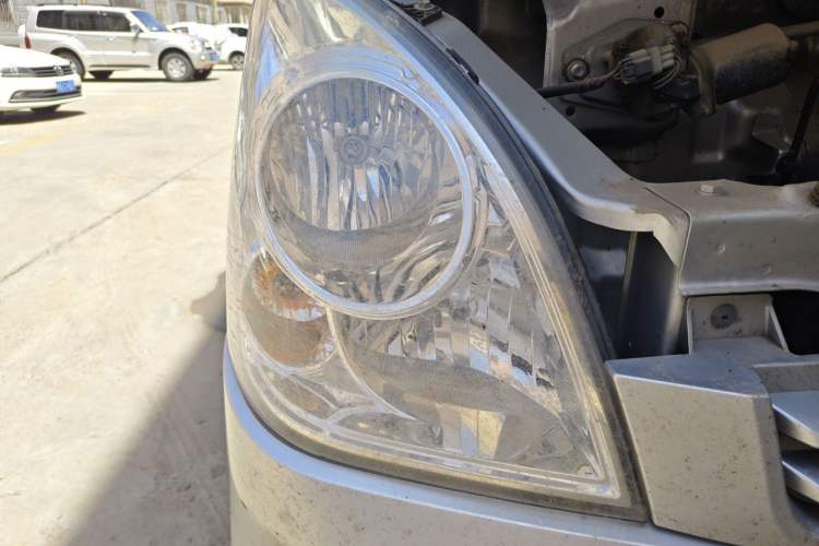 Used Wuling Rongguang  Right Front Headlight