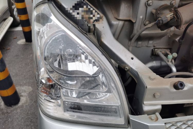 Used Wuling Rongguang 2020 1.5L Extended Basic Version China VI Standard L3C Right Front Headlight