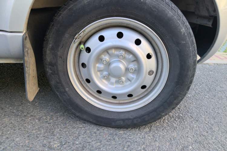 Used Wuling Rongguang  Right Front Wheel Hub