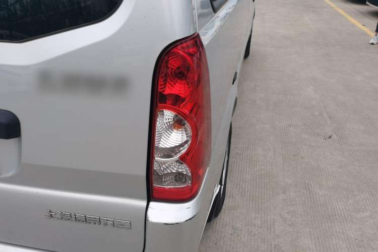 Used Wuling Rongguang 2020 1.5L Extended Basic Version China VI Standard L3C Right Rear Taillight