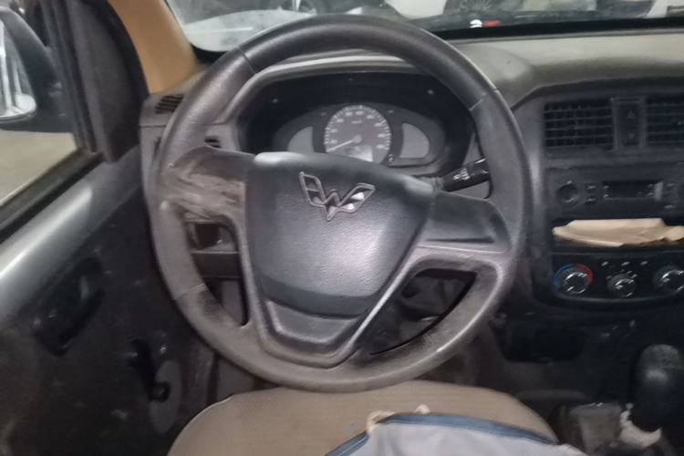 Used Wuling Rongguang 2020 1.2L S Base Model China VI Steering Wheel