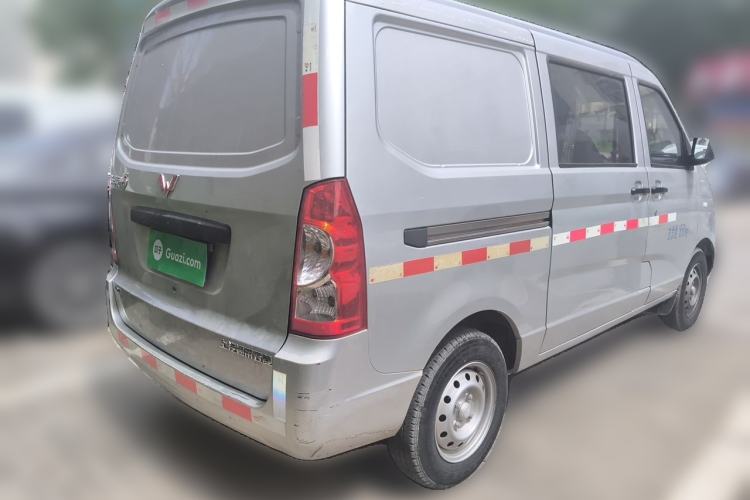 Used Wuling Rongguang 2020 1.2L S Base Model China VI Rear Right 45 Deg