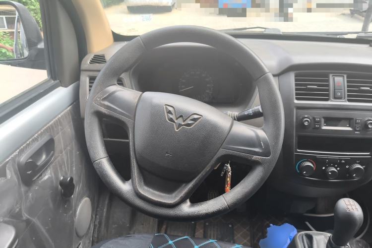 Used Wuling Rongguang 2020 1.2L S Base Model China VI Steering Wheel