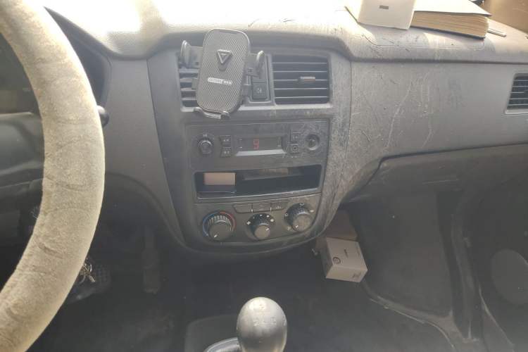 Used Wuling Rongguang 2020 1.2L S Base Model China VI Audio And AC Panel