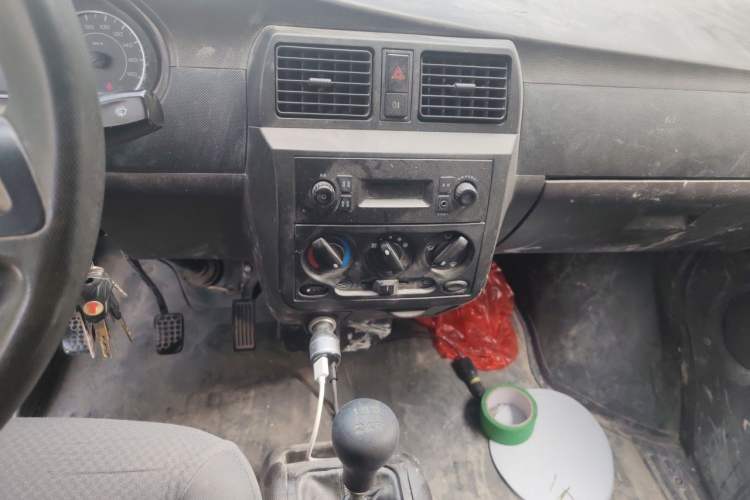 Used Wuling Rongguang 2020 1.5L Extended Basic Version China VI Standard L3C Audio And AC Panel