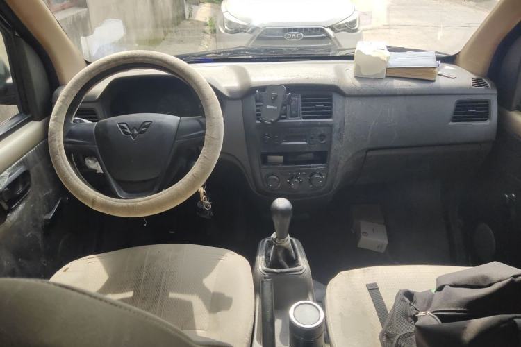 Used Wuling Rongguang 2020 1.2L S Base Model China VI Center Console