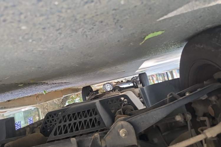 Used Wuling Rongguang 2020 1.5L Extended Basic Version China VI Standard L3C Chassis Front