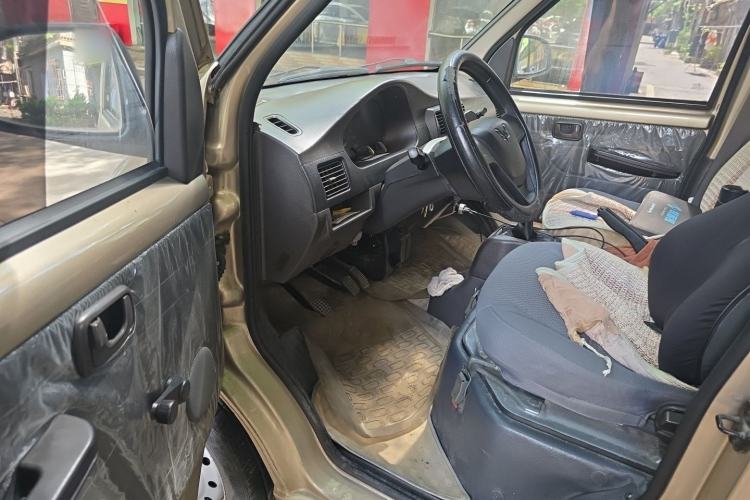 Used Wuling Rongguang 2020 1.5L Extended Basic Version China VI Standard L3C Driver Seat