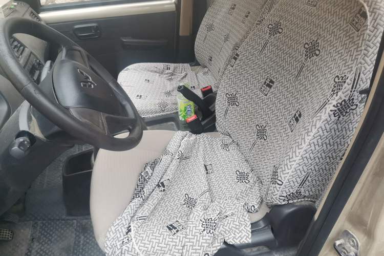 Used Wuling Rongguang 2020 1.2L S Base Model China VI Driver Seat