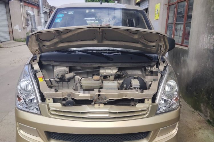 Used Wuling Rongguang 2020 1.2L S Base Model China VI Engine Bay