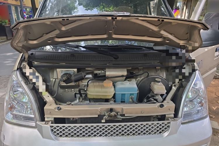 Used Wuling Rongguang 2020 1.5L Extended Basic Version China VI Standard L3C Engine Bay