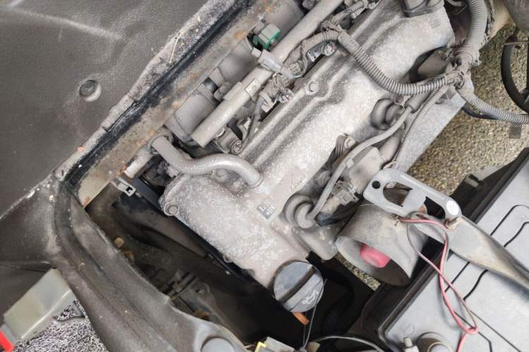 Used Wuling Rongguang 2020 1.2L S Base Model China VI Engine Bay Right