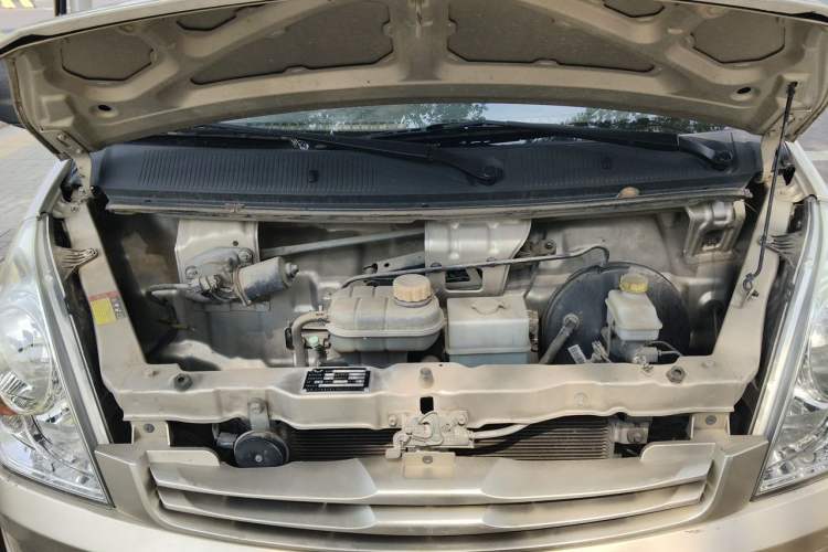 Used Wuling Rongguang  Engine Bay