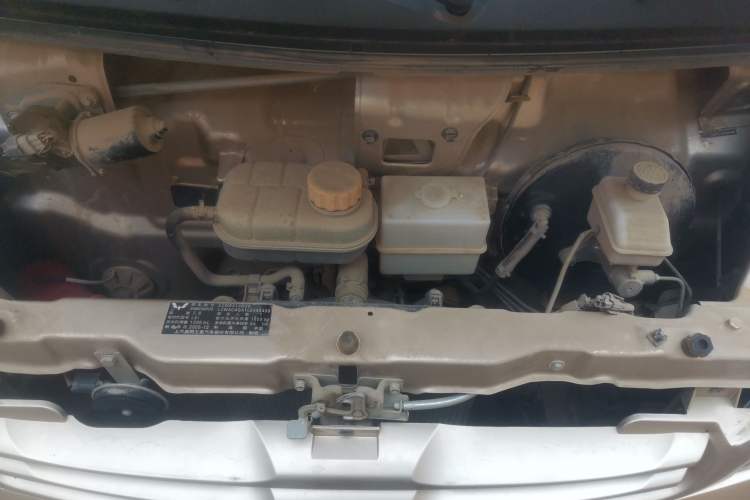 Used Wuling Rongguang 2020 1.2L S Base Model China VI Engine Bay