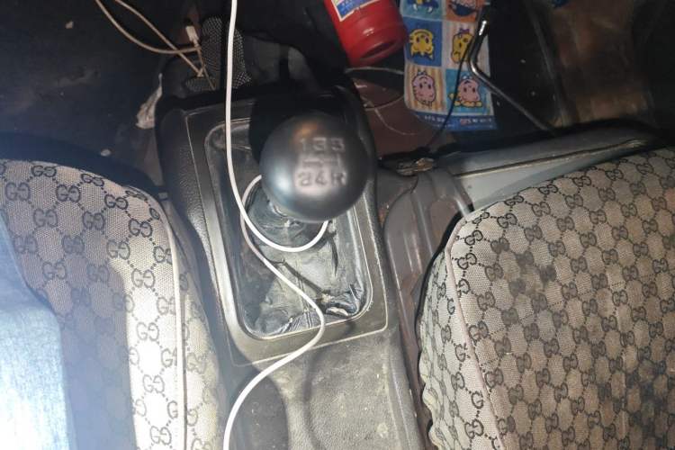 Used Wuling Rongguang 2020 1.5L Extended Basic Version China VI Standard L3C Gear Lever