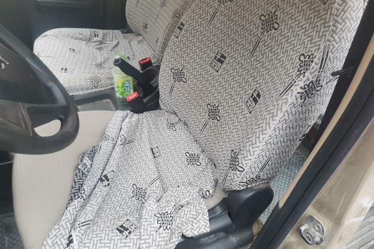 Used Wuling Rongguang 2020 1.2L S Base Model China VI Left Front Seat