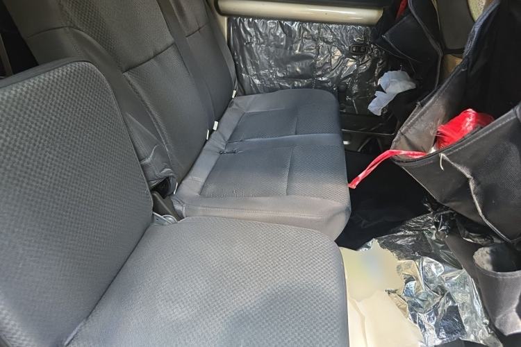 Used Wuling Rongguang 2020 1.5L Extended Basic Version China VI Standard L3C Left Rear Seat
