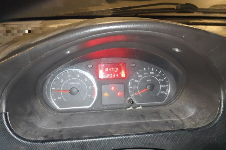 Used Wuling Rongguang 2020 1.5L Extended Basic Version China VI Standard L3C Odometer Close Up