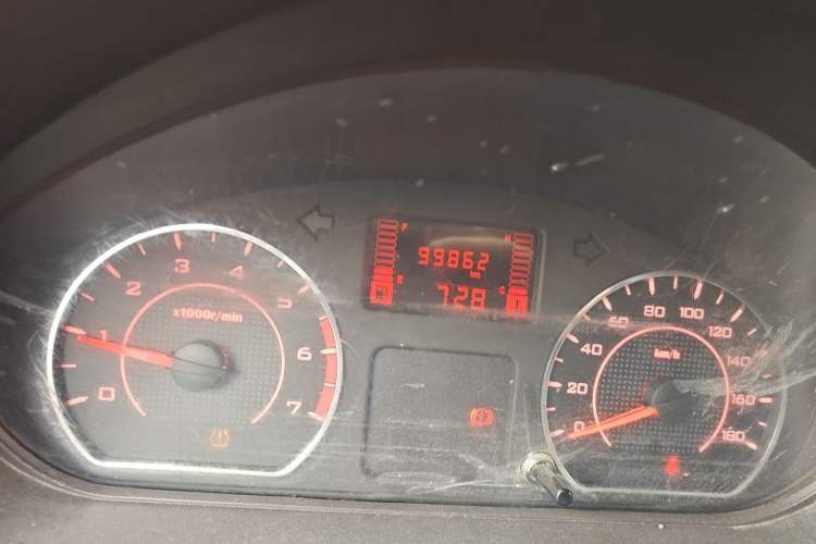 Used Wuling Rongguang 2020 1.5L Extended Basic Version China VI Standard L3C Odometer Close Up
