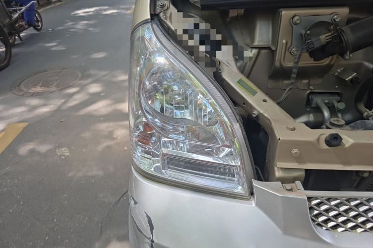Used Wuling Rongguang 2020 1.5L Extended Basic Version China VI Standard L3C Right Front Headlight
