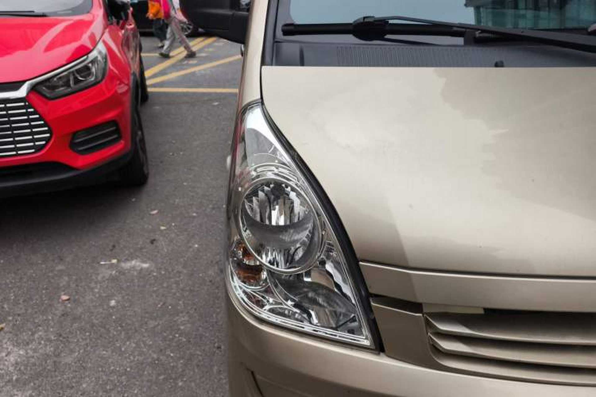 Used Wuling Rongguang 2020 1.2L S Base Model China VI Right Front Headlight