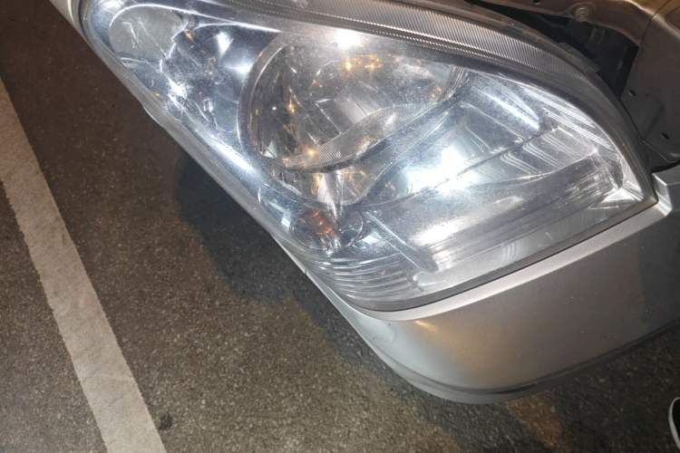 Used Wuling Rongguang 2020 1.5L Extended Basic Version China VI Standard L3C Right Front Headlight