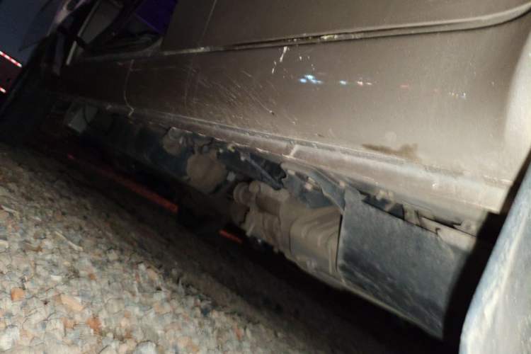 Used Wuling Rongguang 2020 1.5L Extended Basic Version China VI Standard L3C Right Side Sill