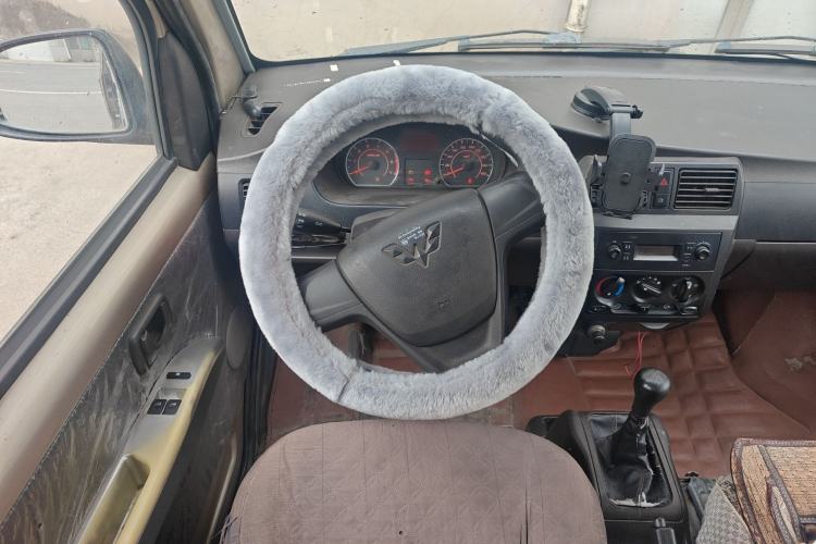 Used Wuling Rongguang 2020 1.5L Extended Basic Version China VI Standard L3C Steering Wheel