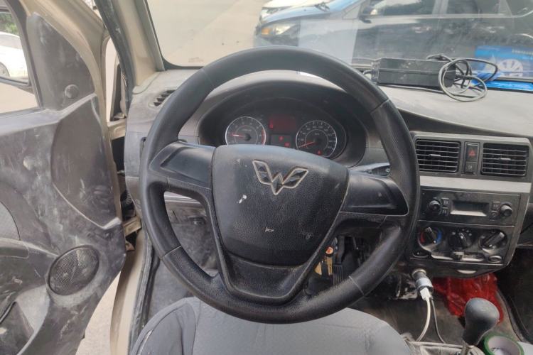 Used Wuling Rongguang 2020 1.5L Extended Basic Version China VI Standard L3C Steering Wheel