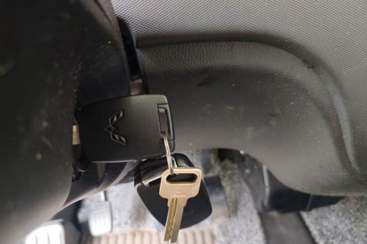 Used Wuling Rongguang 2020 1.2L S Base Model China VI Vehicle Key