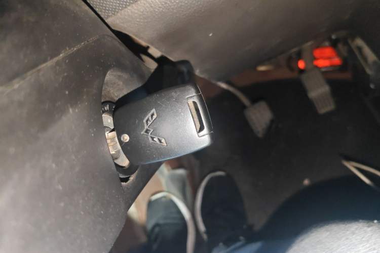 Used Wuling Rongguang 2020 1.5L Extended Basic Version China VI Standard L3C Vehicle Key
