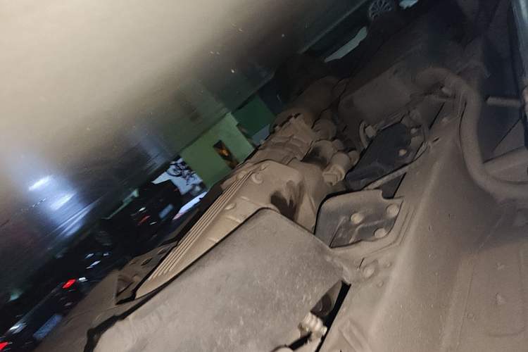 Used Wuling Rongguang 2021 1.5L Extended Standard Version with Air Conditioning – L3C Chassis Front Right