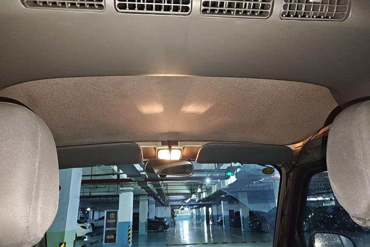 Used Wuling Rongguang 2021 1.5L Extended Standard Version with Air Conditioning – L3C Headliner