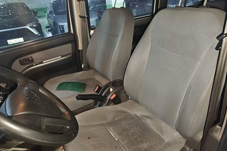Used Wuling Rongguang 2021 1.5L Extended Standard Version with Air Conditioning – L3C Left Front Seat