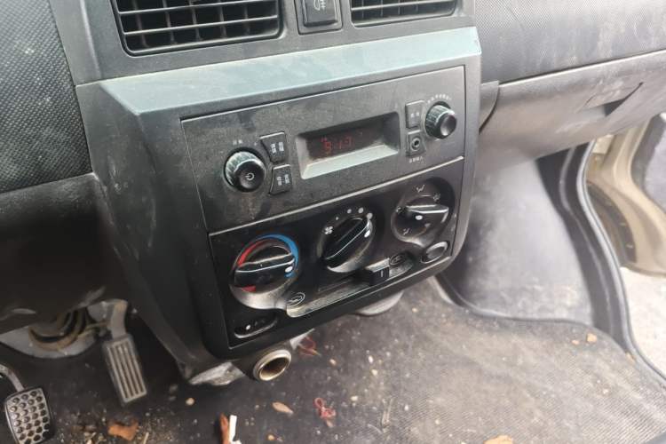 Used Wuling Rongguang 2021 1.5L Extended Standard Model Air-Conditioned Version LAR Audio And AC Panel