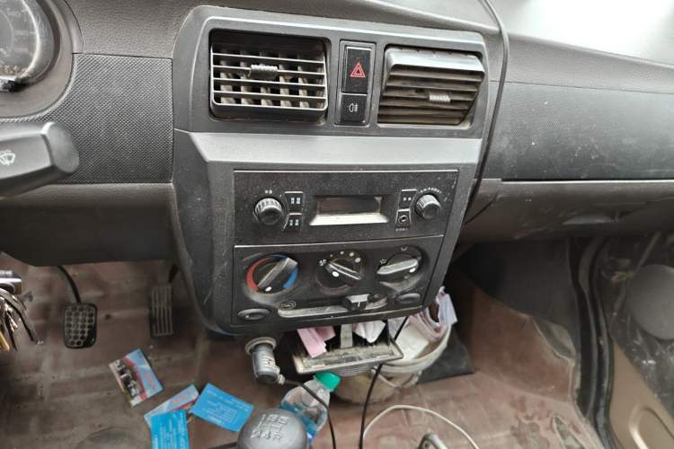 Used Wuling Rongguang 2021 1.5L Extended Basic Version L3C Audio And AC Panel