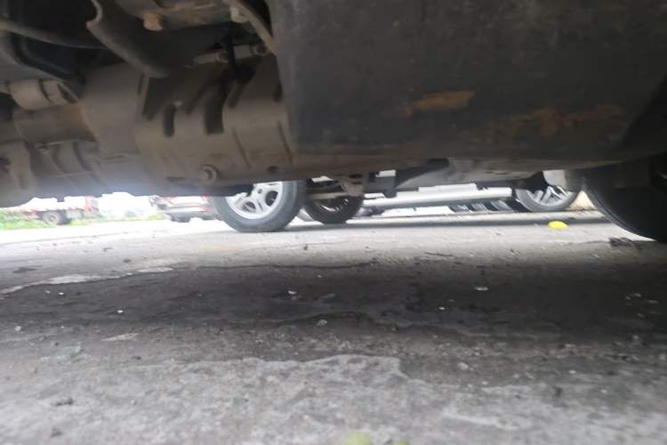 Used Wuling Rongguang 2021 1.5L Extended Standard Model Air-Conditioned Version LAR Chassis Front Right
