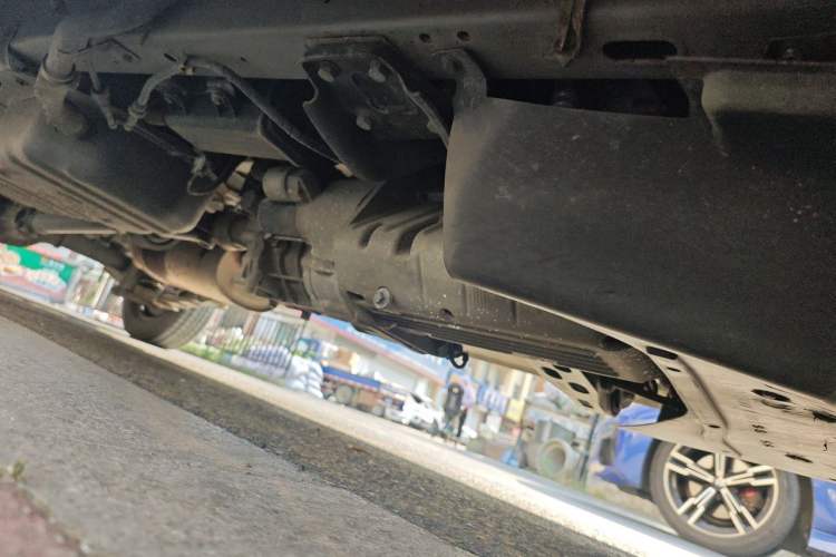 Used Wuling Rongguang 2021 1.5L Extended Standard Model Power-Assist Version LAR Chassis Front Right