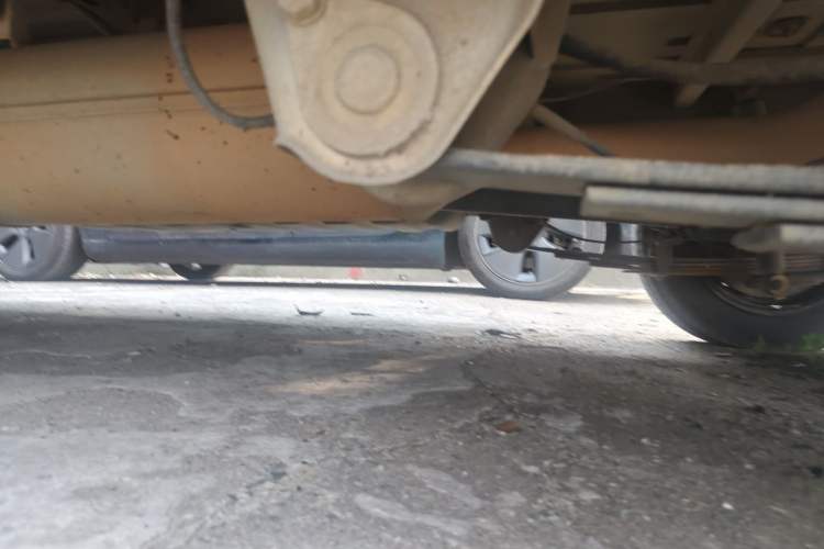 Used Wuling Rongguang 2021 1.5L Extended Standard Model Air-Conditioned Version LAR Chassis Rear Left