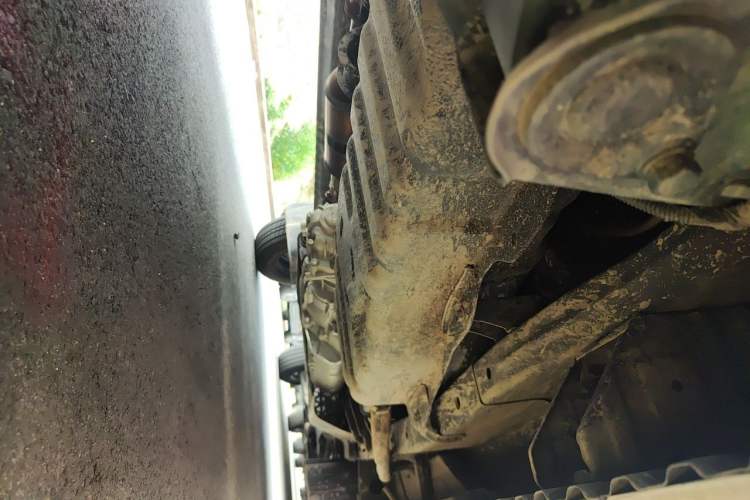 Used Wuling Rongguang 2021 1.5L Extended Standard Model Air-Conditioned Version LAR Chassis Rear Right