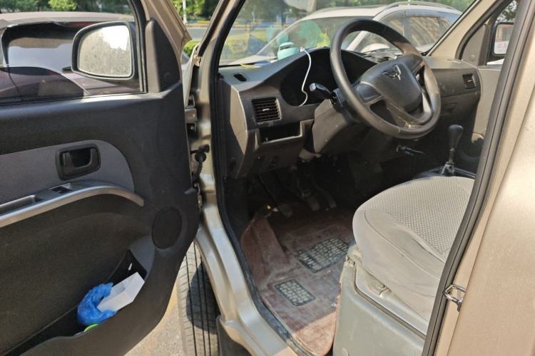 Used Wuling Rongguang 2021 1.5L Extended Standard Model Power-Assist Version LAR Driver Seat