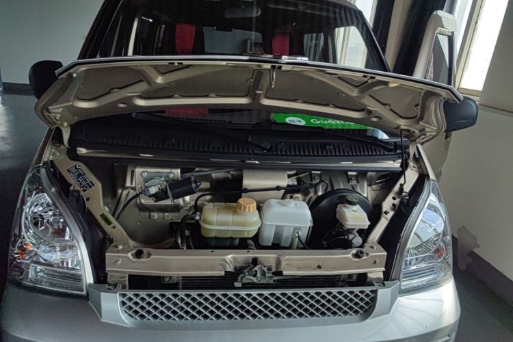Used Wuling Rongguang 2021 1.5L Extended Standard Version with Air Conditioning – L3C Engine Bay