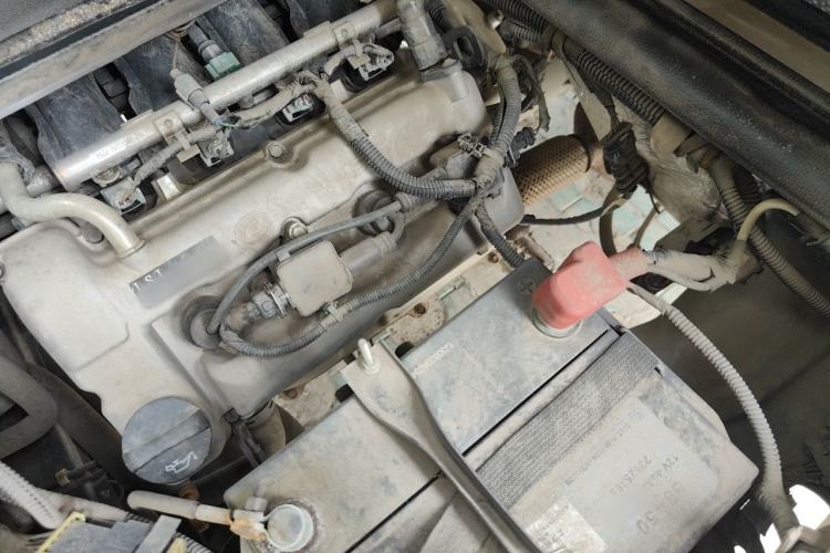 Used Wuling Rongguang 2021 1.2L S Base 7-Seater LSI Engine Bay Left