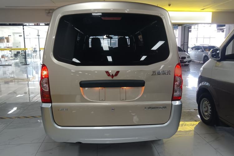 Used Wuling Rongguang 2021 1.5L Extended Basic Version L3C Exterior 4
