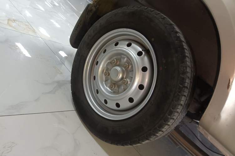 Used Wuling Rongguang 2021 1.5L Extended Basic Version L3C Exterior 8