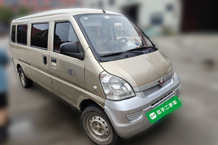 Used Wuling Rongguang 2021 1.5L Extended Basic Version L3C Front Right 45 Deg