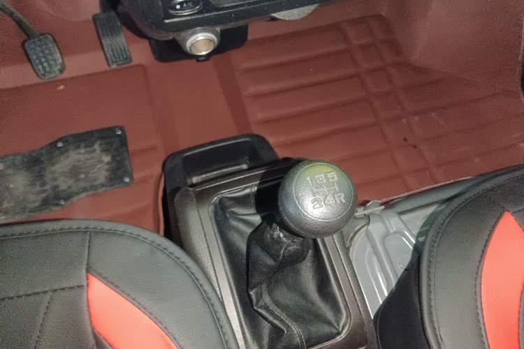 Used Wuling Rongguang 2021 1.5L Extended Basic Version L3C Gear Lever